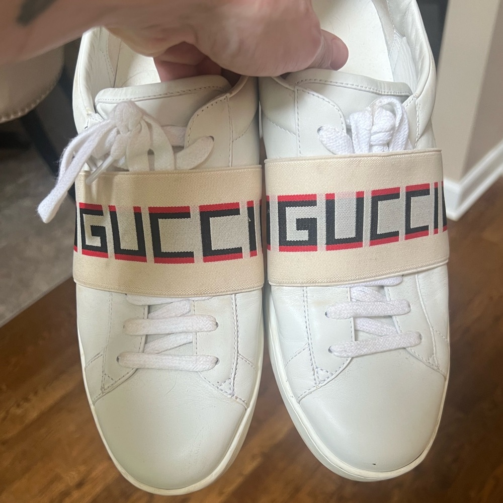 Gucci Men’s Sneakers Sz 9 (no box, great condition)